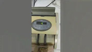 PRO 40U NEO - Счетчик банкнот, в том числе RUB, USD, EURO.