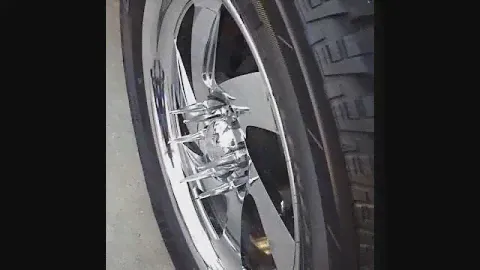 Spiked Lug Nuts - Chrome