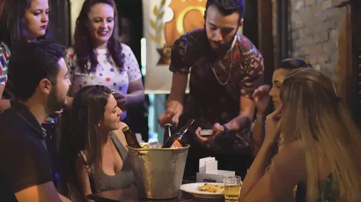 Baralho Copag NEO - Ação de lançamento